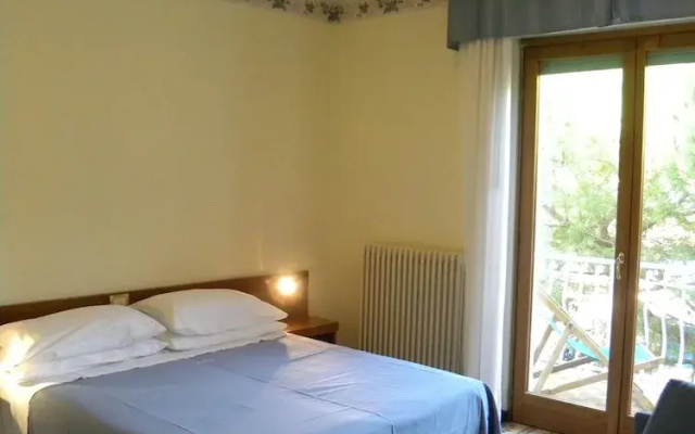 6-guest Chic Apartment in Pietra Ligure