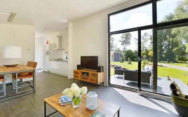Modern Chalet With Nice Sliding Doors Near Lochem