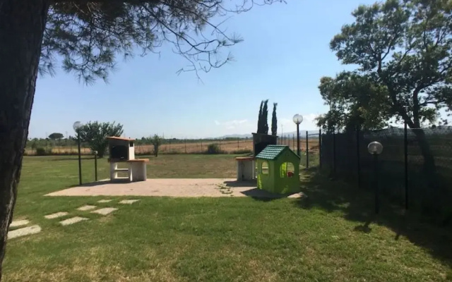 Two-room Apartment Sleeps 4 IN THE Countryside-rif Deste