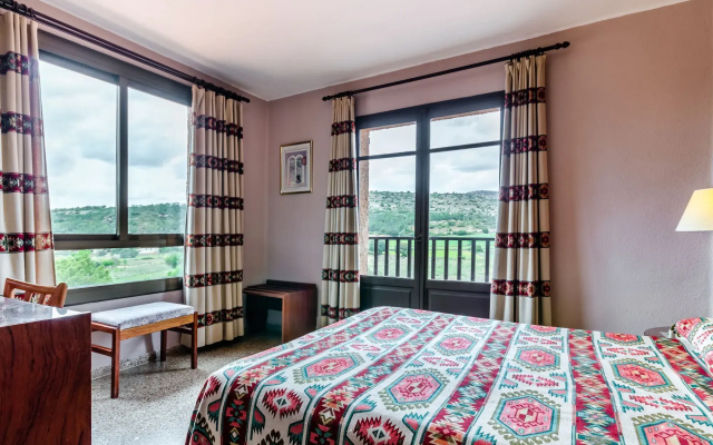Hotel Mora