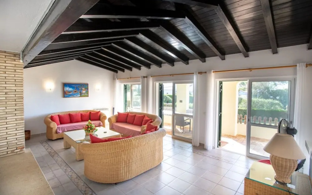 7 Club Atl Ntico Fabulous Five Bedroom Villa WI