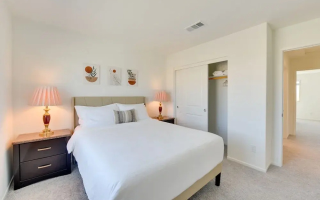 Near Empire Polo Field: Coachella Vacation Rental