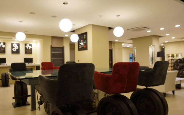 823 Tourist Hotel