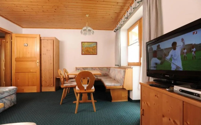 Chalet Alice