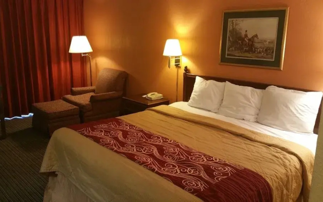 Rodeway Inn & Suites