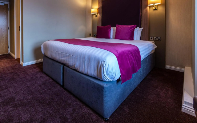 Fir Trees Hotel