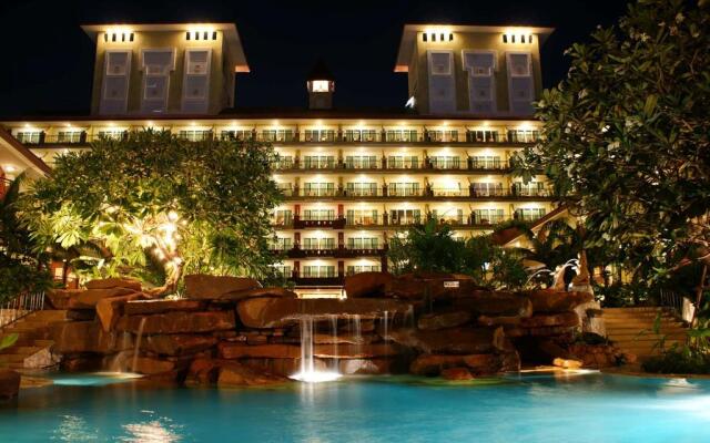 Отель Bella Villa Cabana Таиланд, Паттайя - 1 отзыв об отеле, цены и фото номеров - забронировать отель Bella Villa Cabana онлайн вид на фасад