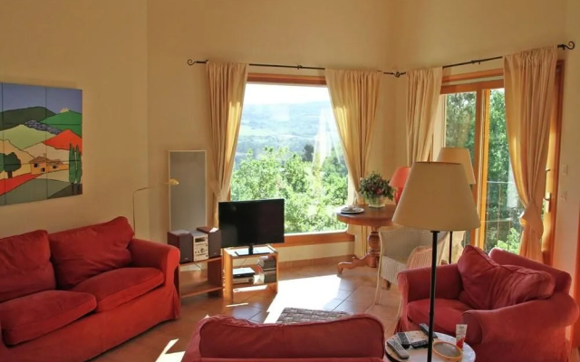 Luxurious Villa with Private Pool at Saignon France
