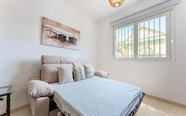 Faro's Apartment in Los Boliches for 4