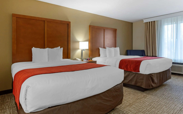 Springplace Inn & Suites
