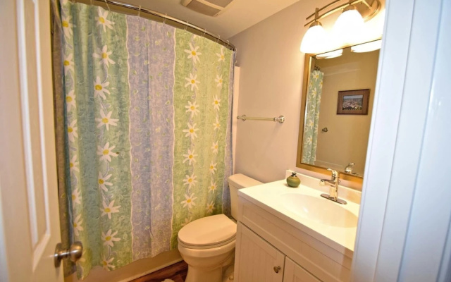 Constellation House 510 2 Bedroom Condo by RedAwning