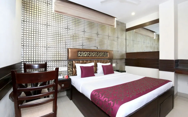 Hotel JH E18HTEEN