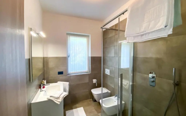 Paradiso-Boschetto Strand Bungalow mit Pool