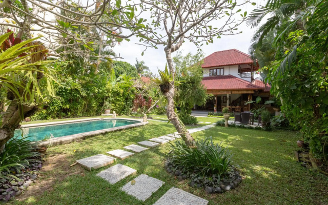 Villa Poppy Seminyak
