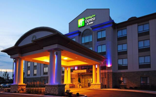 Отель Holiday Inn Express Hotel & Suites Ottawa Airport, an IHG Hotel Канада, Оттава - отзывы, цены и фото номеров - забронировать отель Holiday Inn Express Hotel & Suites Ottawa Airport, an IHG Hotel онлайн вид на фасад