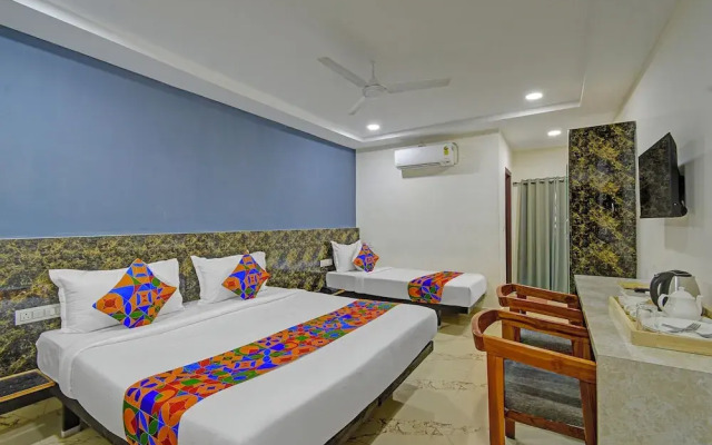 Fabhotel Rio