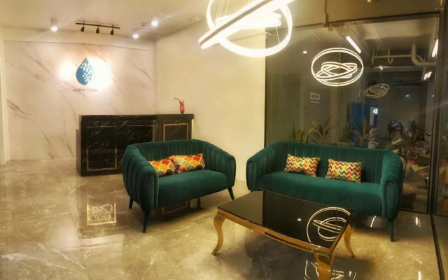Water Aparthotel