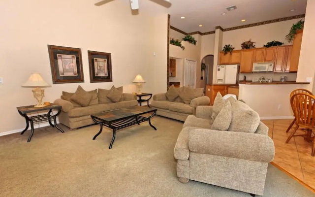 5 Bedroom Birkdale Home