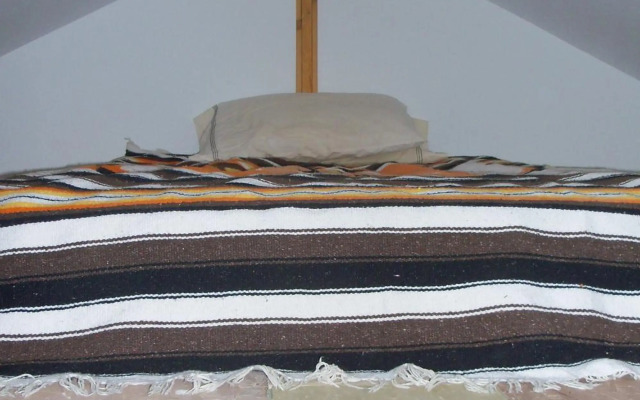 Cabine, Home Sweet Home