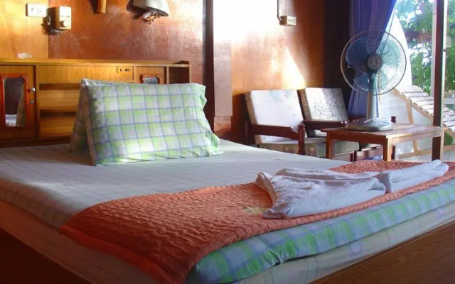 Queen Resort Koh Tao
