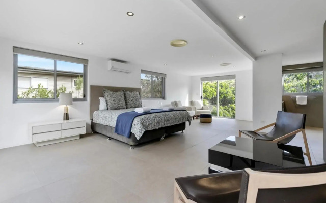 Seaview Tce Picture Perfect in Northern Sunshine Beach