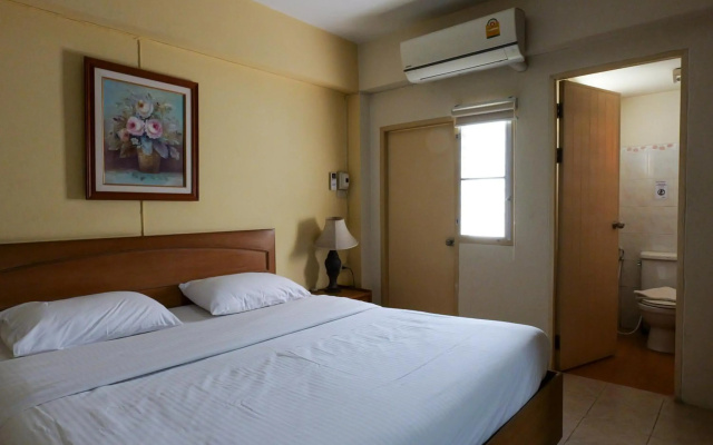 Moon and Sun Hotel