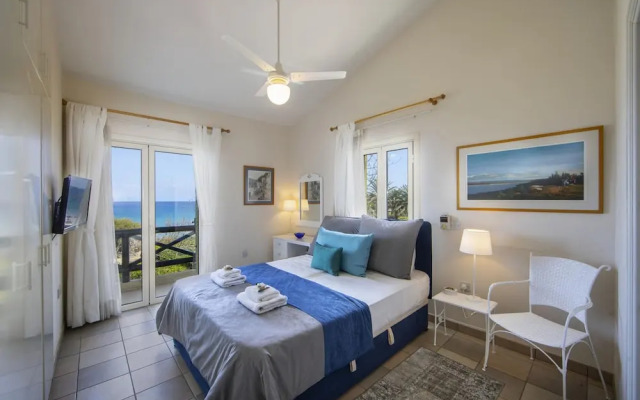 Sirina Waterfront House