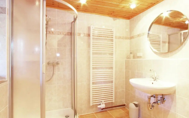 Cozy Chalet in Niederndorf bei Kufstein near Ski Area
