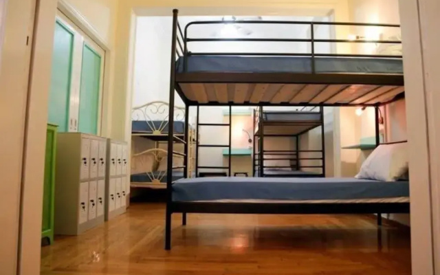 Chameleon Youth Hostel - Hostel