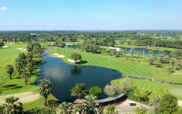 Suwan Golf and Country Club