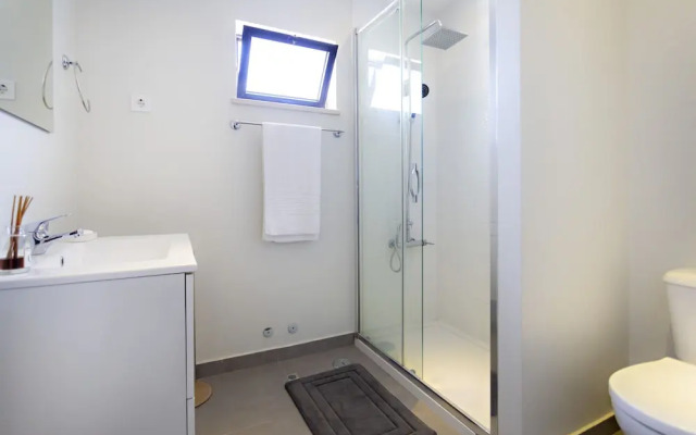 Gulbenkian in Faro With 2 Bedrooms and 1 Bathrooms