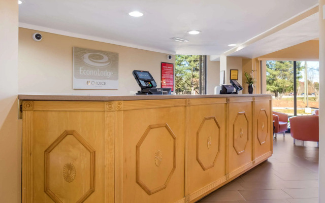 Econo Lodge Hendersonville