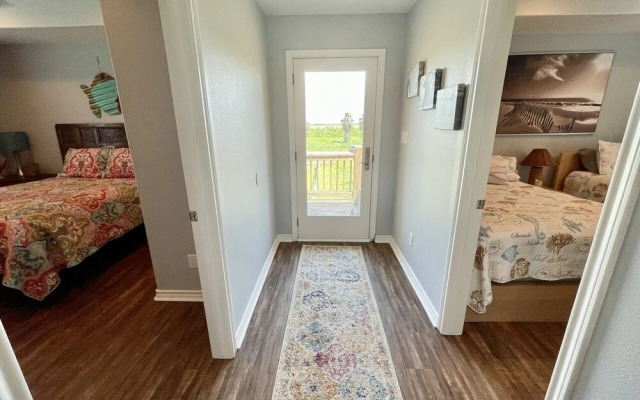 Mimosa Manor 3 Bedroom Home by Redawning