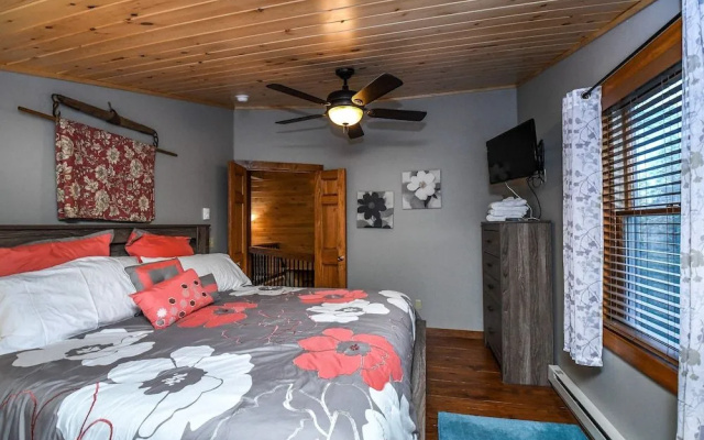 Hideaway by Taylor Made Deep Creek