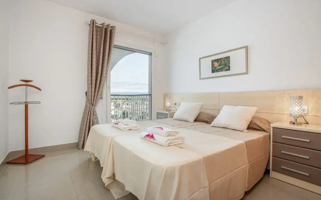 3-bedroom Apartment With sea View