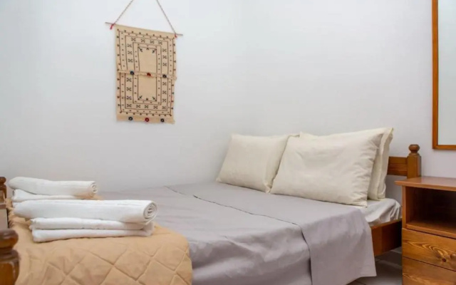 Vrodos House