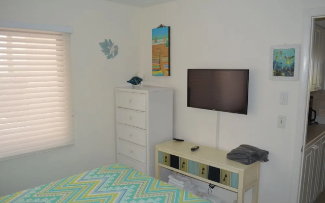 Midnight Cove Ii 211f - Bayfront Views! 2 Bedroom Condo