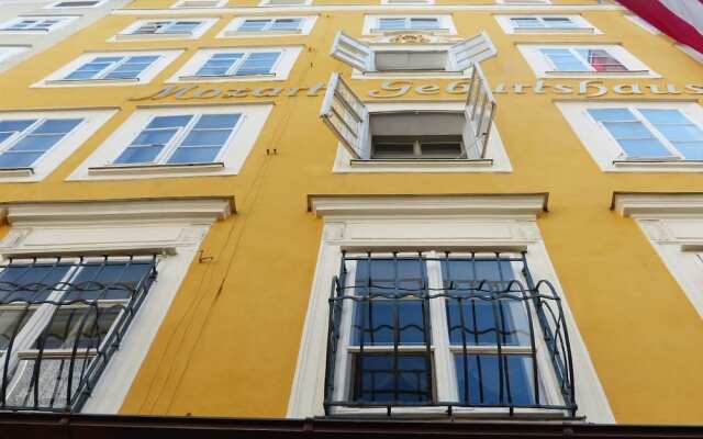 JUFA Hotel Salzburg вид на фасад