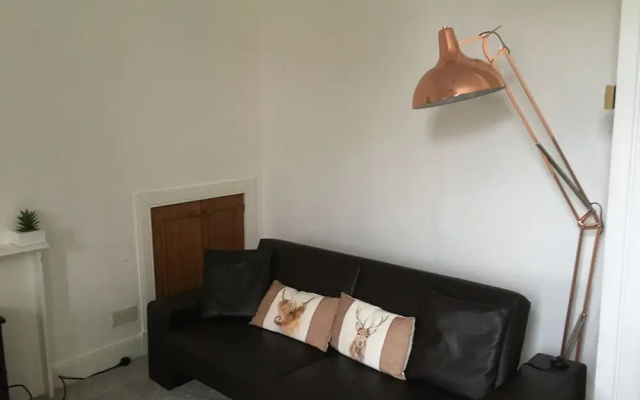 Cosy 1-bed Apartment in Windygates Fife