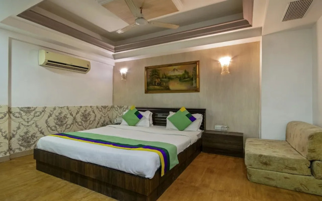 Shri Krishna Palace