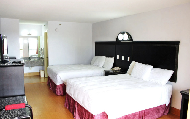 Fairway Inn