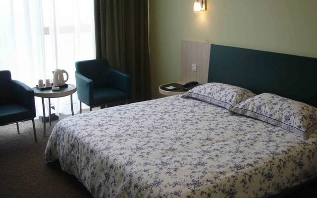 Home Inn Shanghai Stadium Wanping South Road
