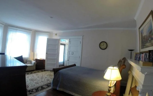 Kalorama Guest House