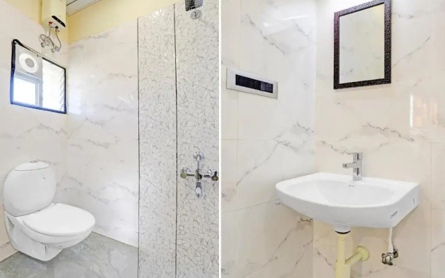 OYO 3860 Apartment JLS Gruha