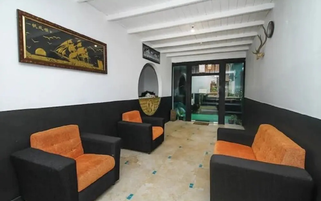 OYO 523 Royal Hotel