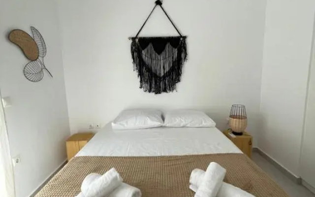 Lovely 2-bedroom apartment in the heart of Ermioni