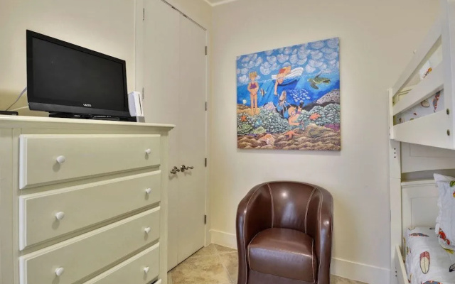 Diamond Beach 603 3 Br condo by RedAwning