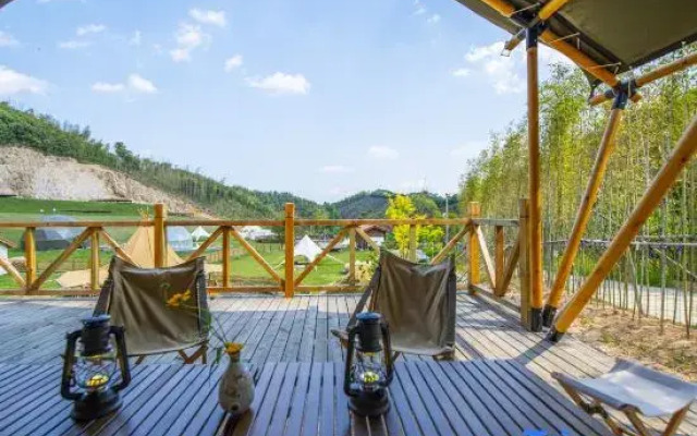 Anji Spring Breeze Valley Luxury Tent Homestay