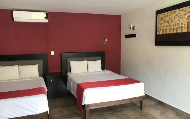 Hotel Montroi City