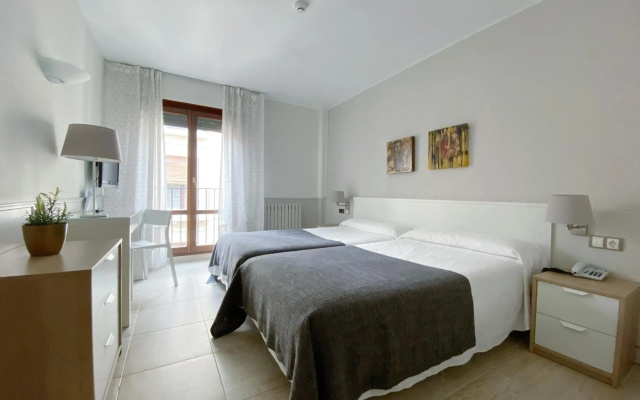 Hotel Río Arga